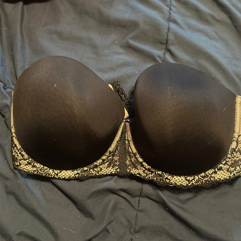 Plus size, strapless Torrid bra